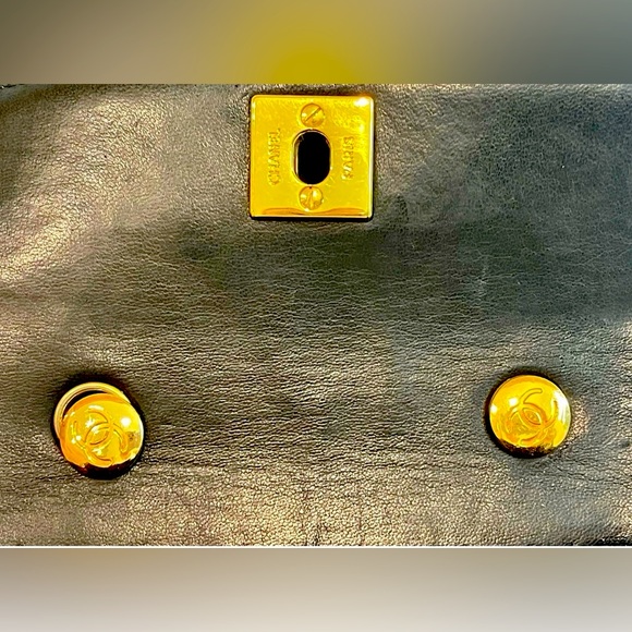 Vintage Chanel Mini - Picture 4 of 5